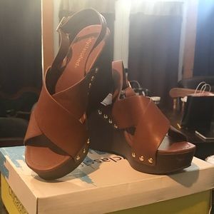 Brown Wedges